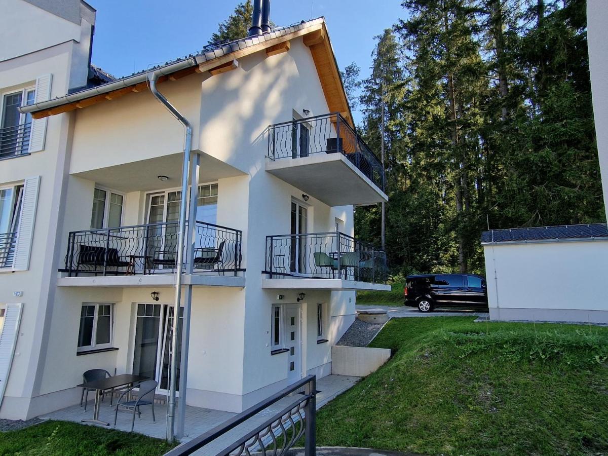 Deluxe Apartment Lipno - Lake Side Village, Frymburk Nad Vltavou Exteriör bild
