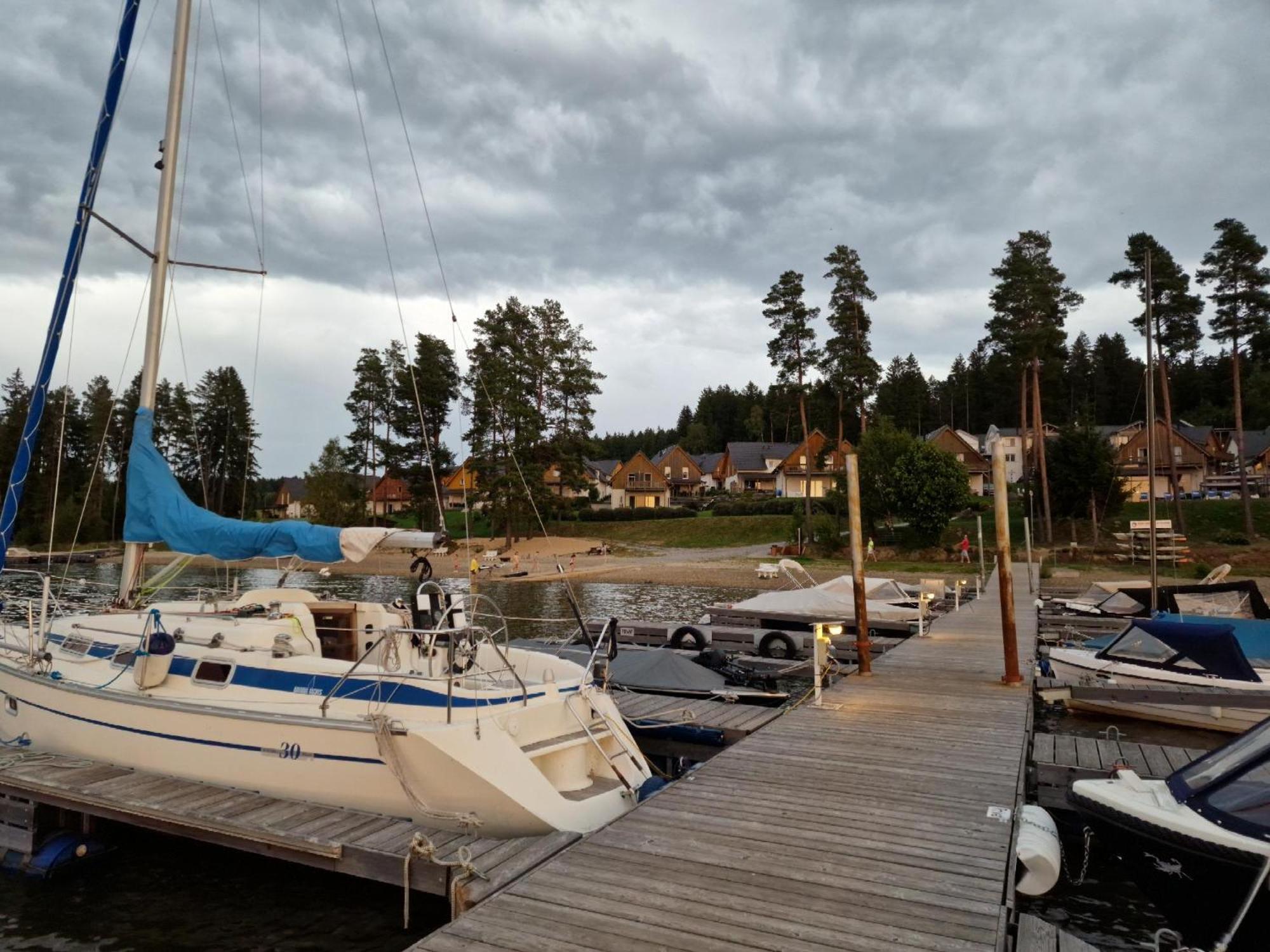 Deluxe Apartment Lipno - Lake Side Village, Frymburk Nad Vltavou Exteriör bild